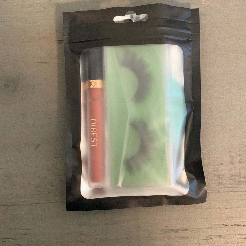 Make up bundle - Picture 3 of 3